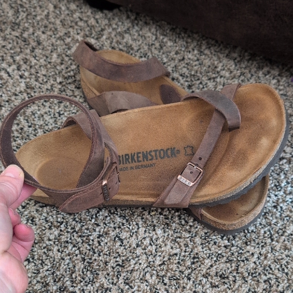 Birkenstock Brown Sandals with Leather Straps and Supportive Footbed